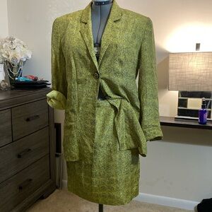 VINTAGE MARY ANN RESTIVO SUITE